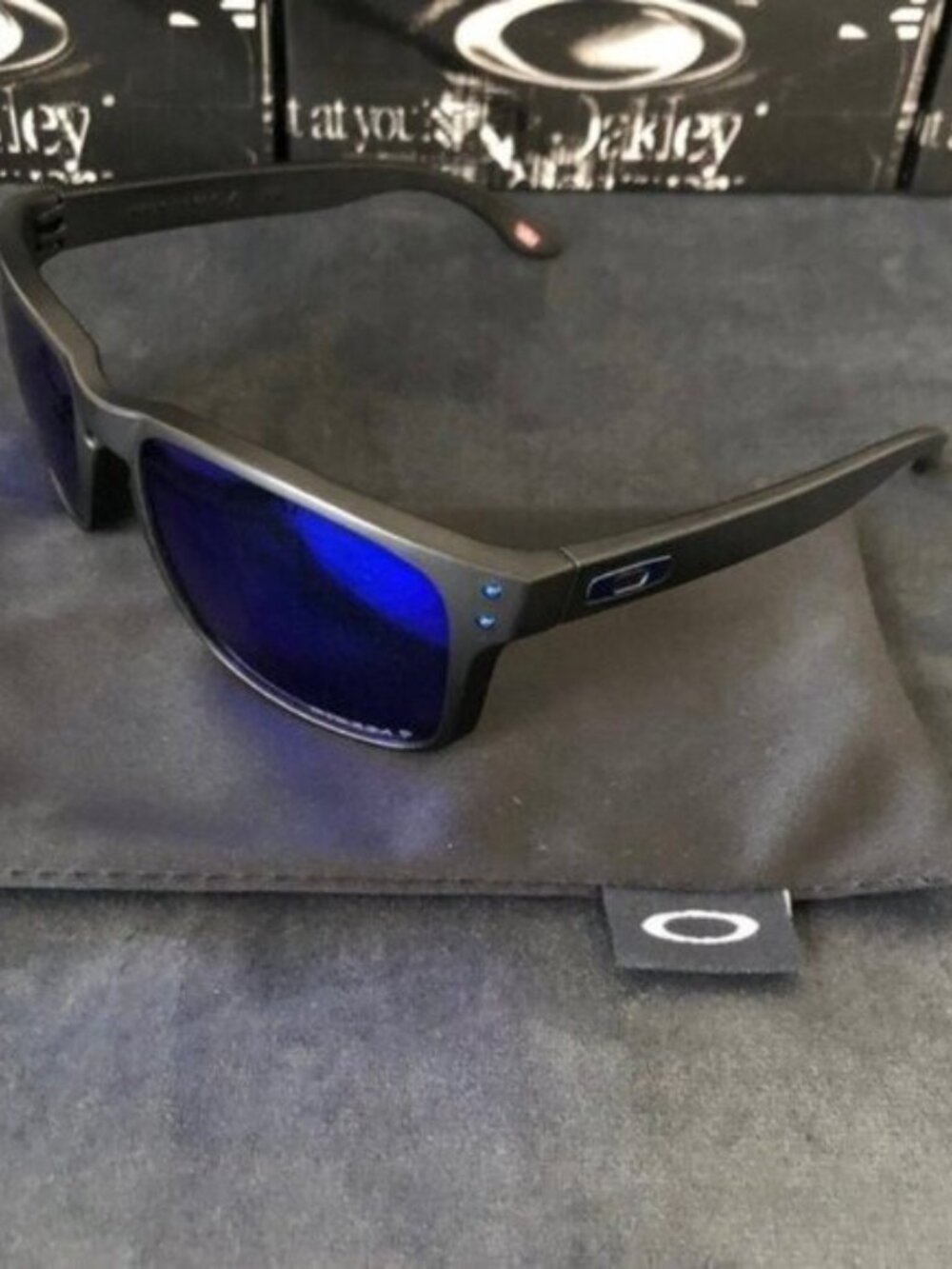 OO9102 Oakley Holbrook Prizm Polarized Sunglasses - Picture 4 of 7